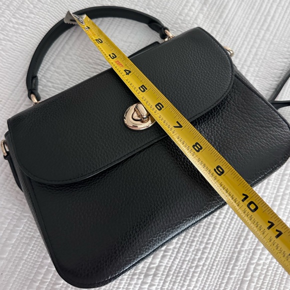 Coach Black Leather Handbag w/ strap. - Picture 10 of 12